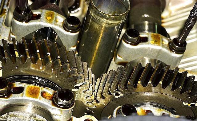 夏季汽車“防中暑”，潤滑油需要注意哪些問題